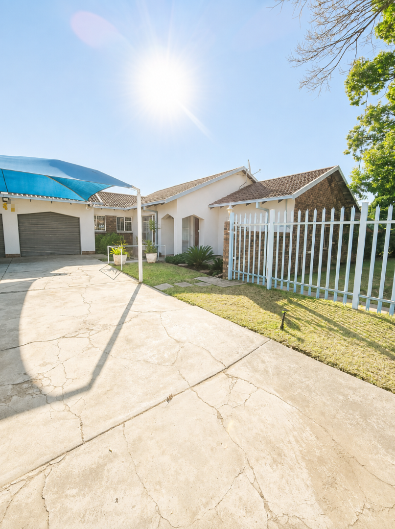 3 Bedroom Property for Sale in Meiringspark North West